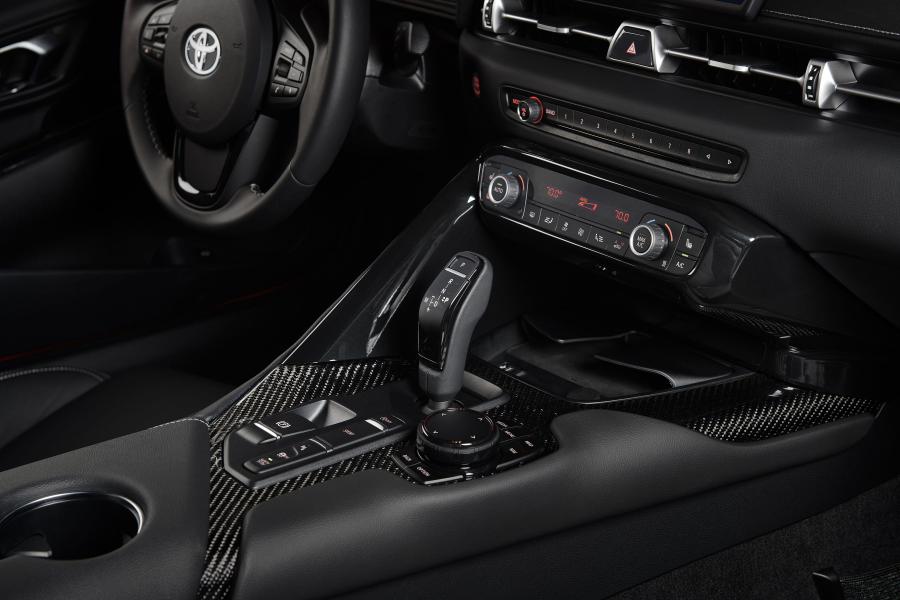 Детали интерьера Toyota GR Supra (A90) 2019 года  (NA) (фото 56 из 56)